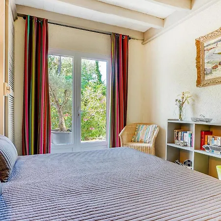 Holiday home Lovely In Sainte-marie-de-re La Flotte